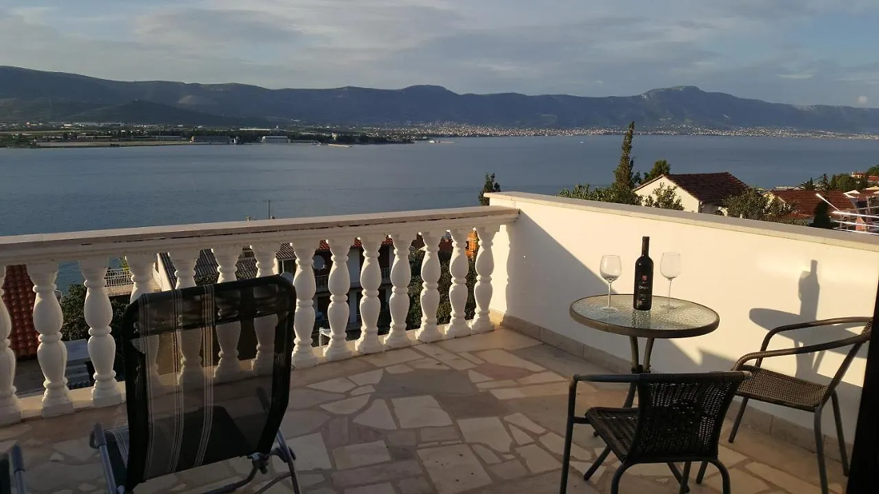Apartments Zuzul - Trogir