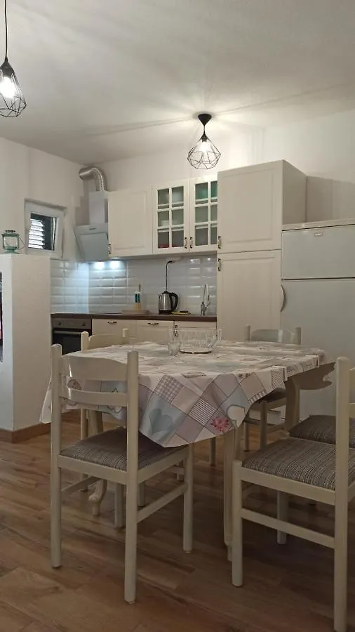 Apartments Zuzul - Trogir