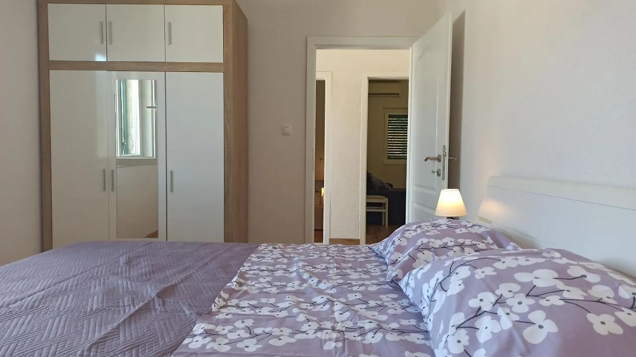 Apartments Zuzul - Trogir