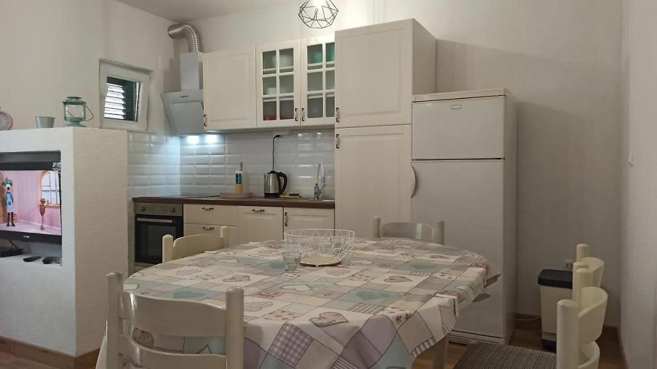 Apartments Zuzul - Trogir