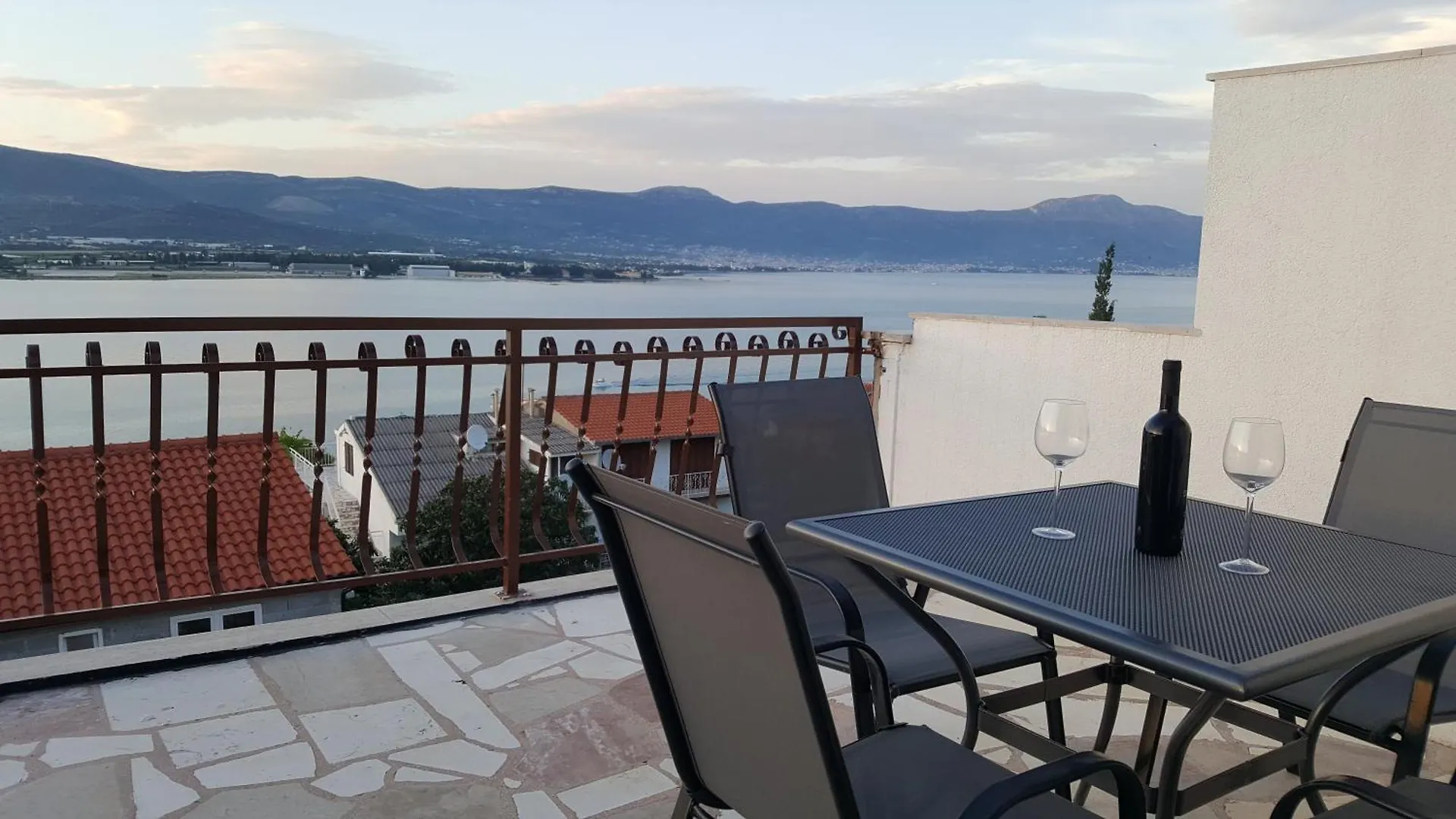 Apartments Zuzul - Trogir
