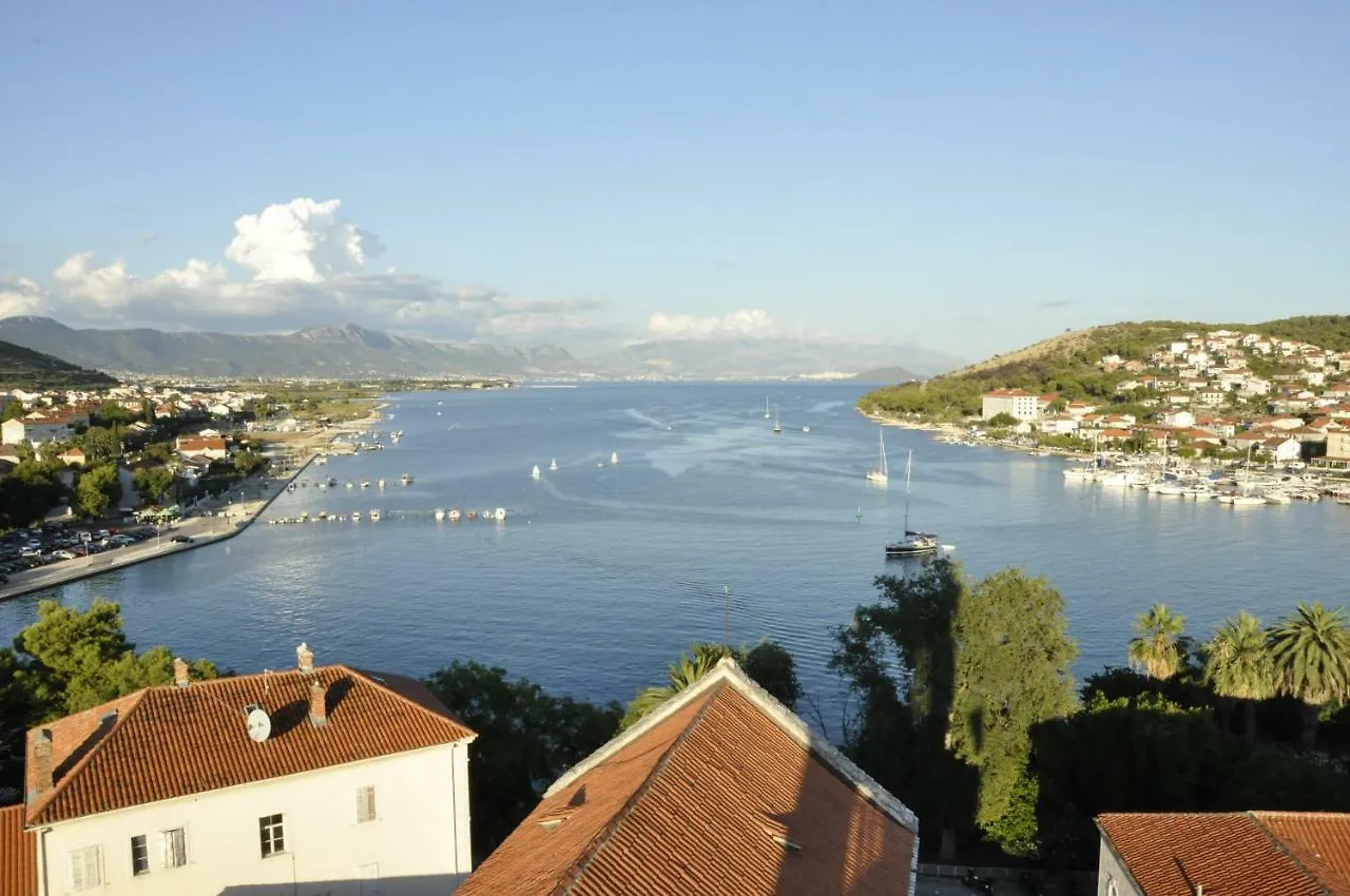 Apartments Zuzul - Trogir 0*,  Croatia