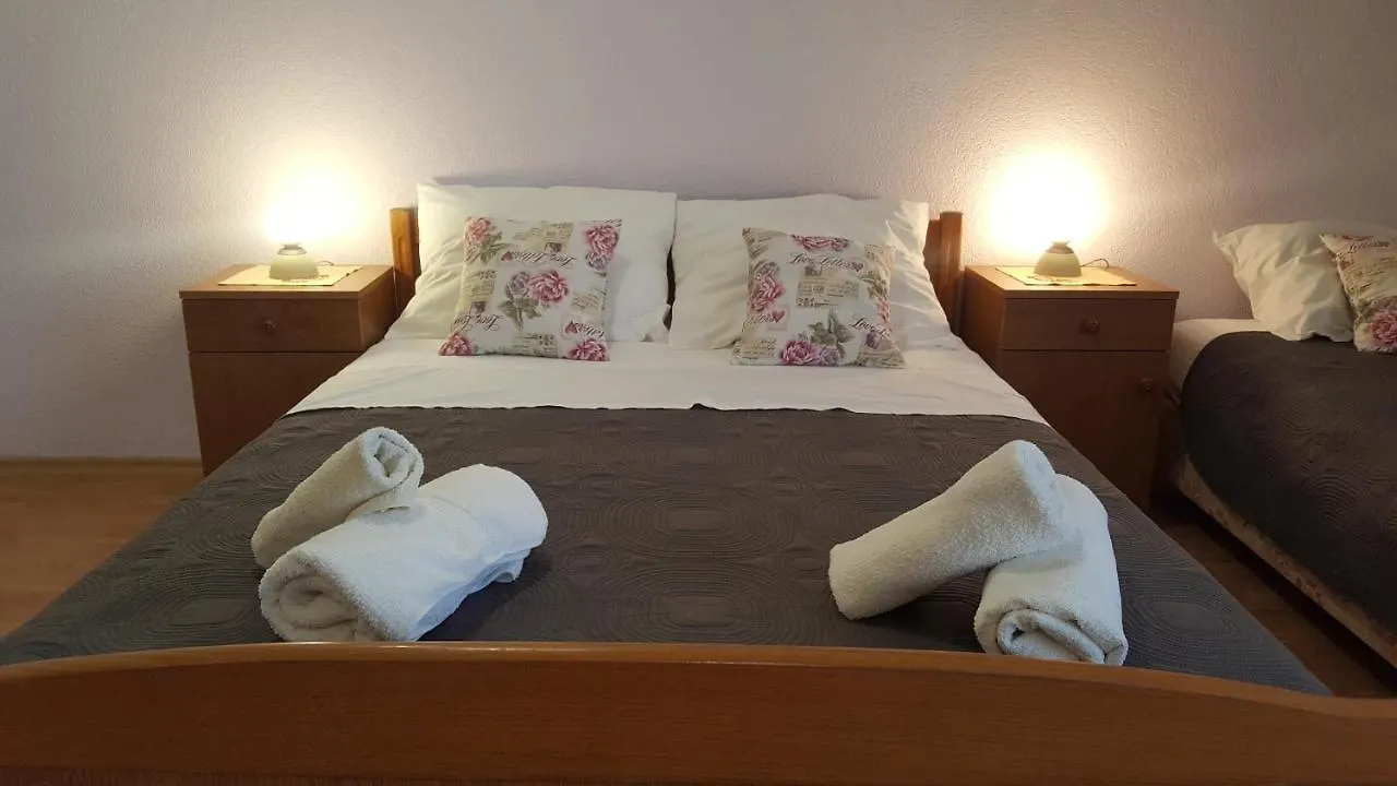 Apartments Zuzul - Trogir